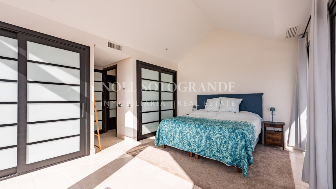 Exclusive Penthouse for sale in Hacienda Valderrama, Sotogrande