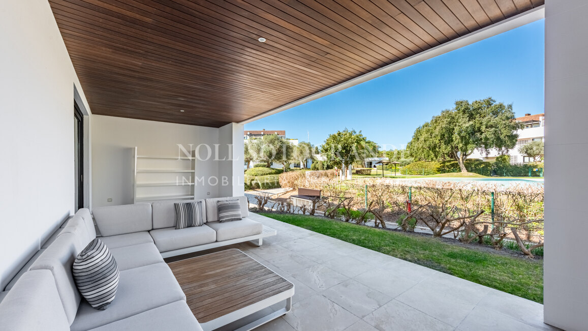 Exclusive ground floor apartment next to Royal Golf Club Valderrama