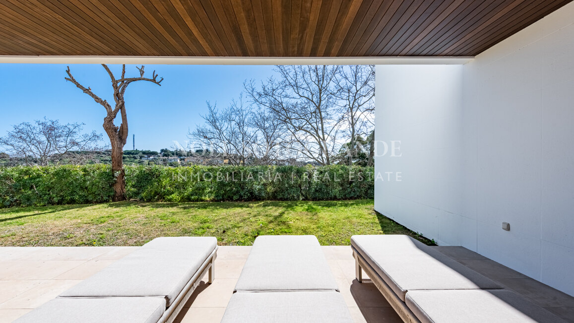 Exclusive ground floor apartment next to Royal Golf Club Valderrama