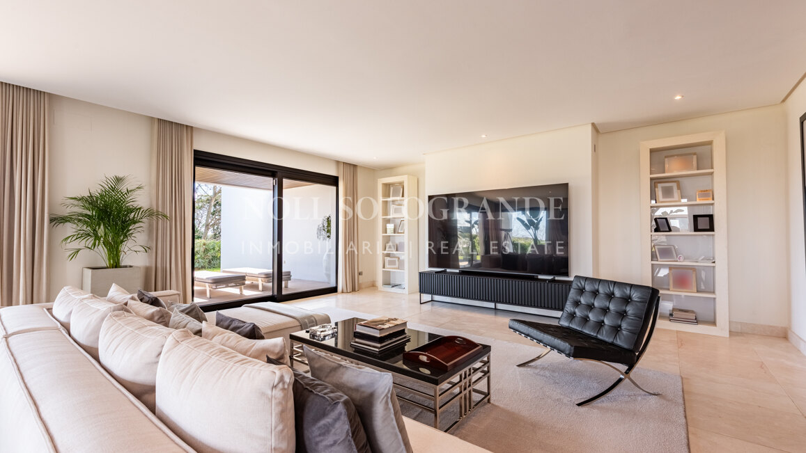 Exclusive ground floor apartment next to Royal Golf Club Valderrama