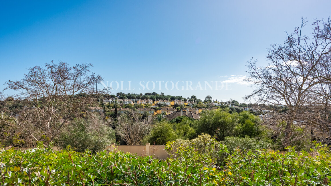 Exclusive ground floor apartment next to Royal Golf Club Valderrama