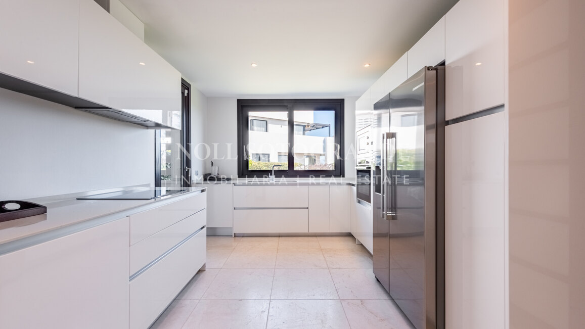 Exclusive ground floor apartment next to Royal Golf Club Valderrama