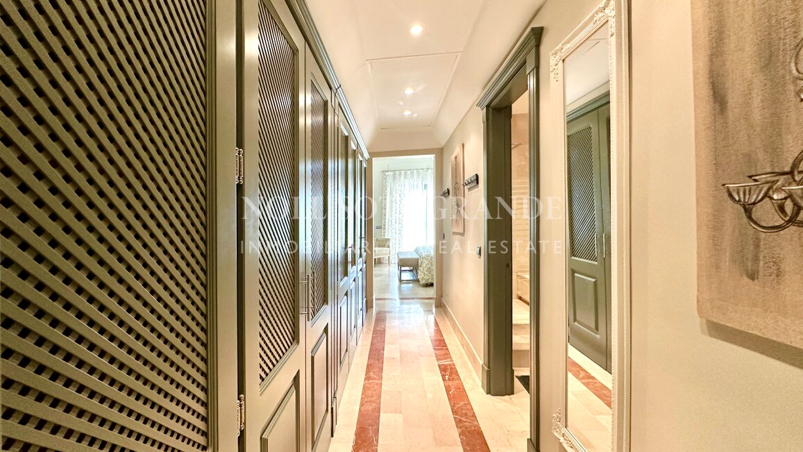 Ground-floor apartment with private pool in Ribera del Río, Sotogrande Marina