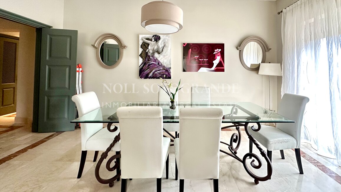 Ground-floor apartment with private pool in Ribera del Río, Sotogrande Marina