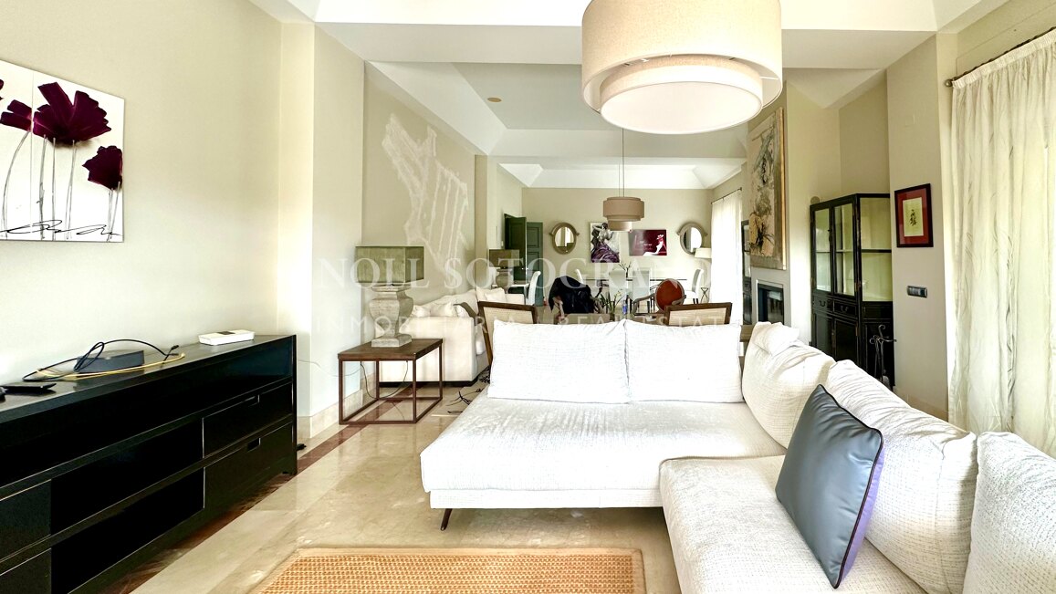 Ground-floor apartment with private pool in Ribera del Río, Sotogrande Marina