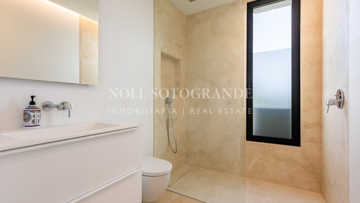 Nueva villa moderna en venta Zona F Sotogrande Alto