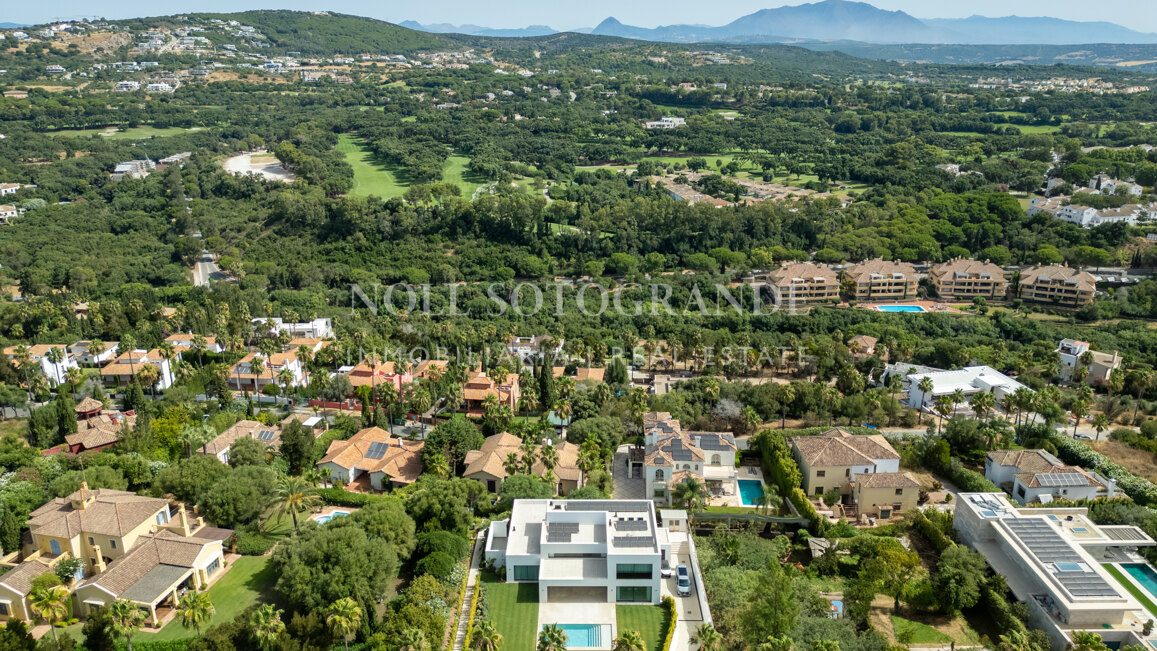 New modern villa for sale Sotogrande Alto F Zone