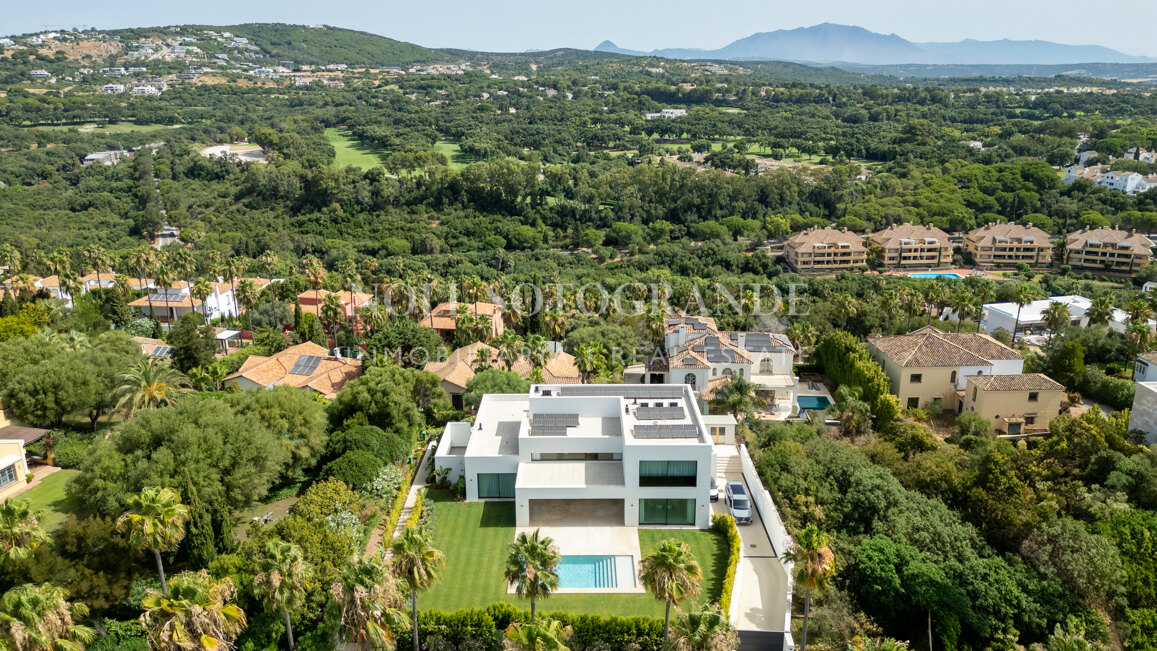 New modern villa for sale Sotogrande Alto F Zone