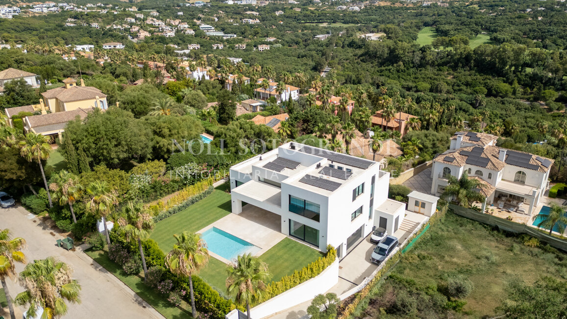 New modern villa for sale Sotogrande Alto F Zone