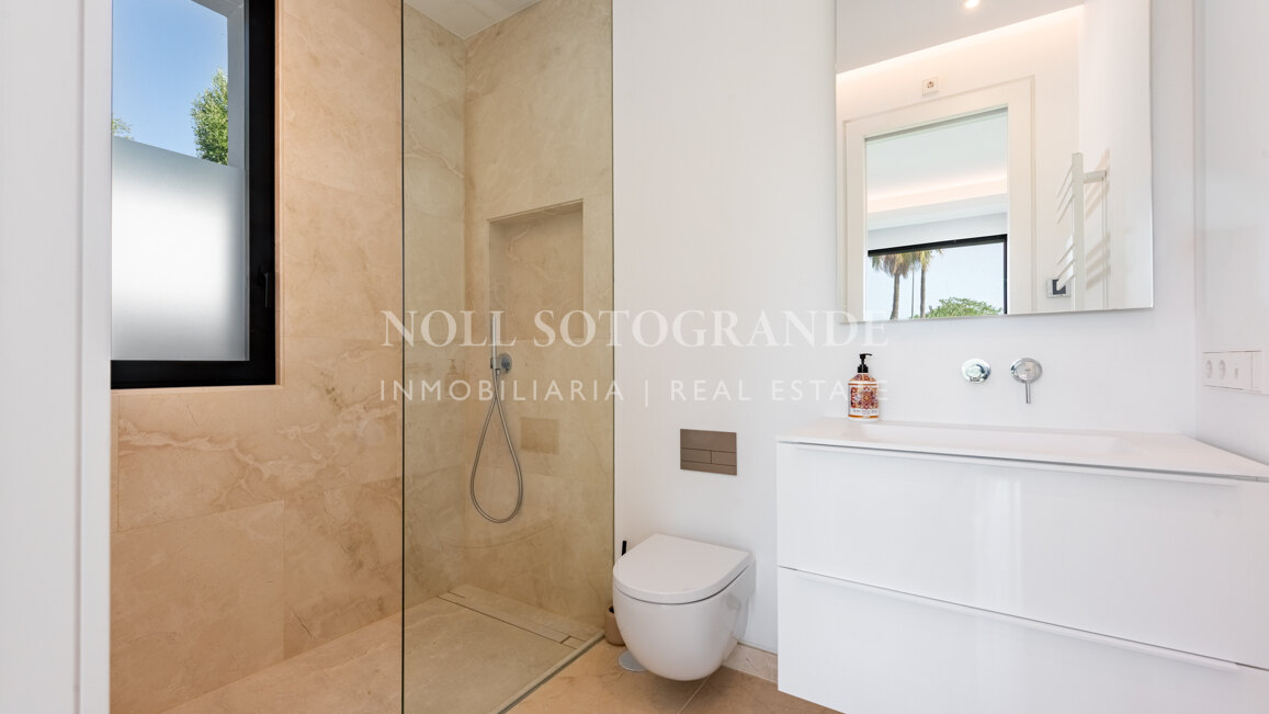 Nueva villa moderna en venta Zona F Sotogrande Alto