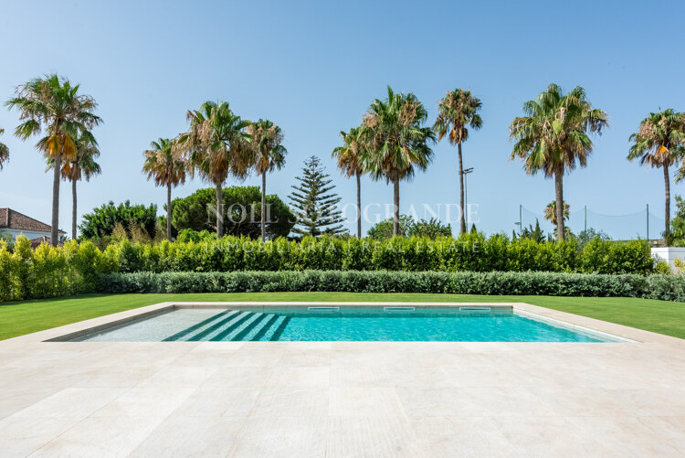 New modern villa for sale Sotogrande Alto F Zone