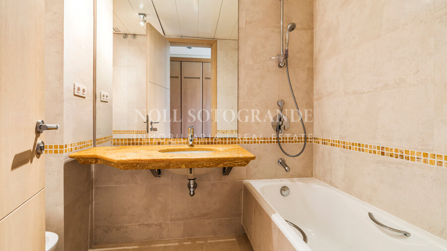 Luxury apartment in Ribera del Marlin, Sotogrande Marina