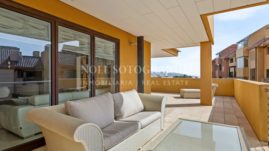 Luxury apartment in Ribera del Marlin, Sotogrande Marina