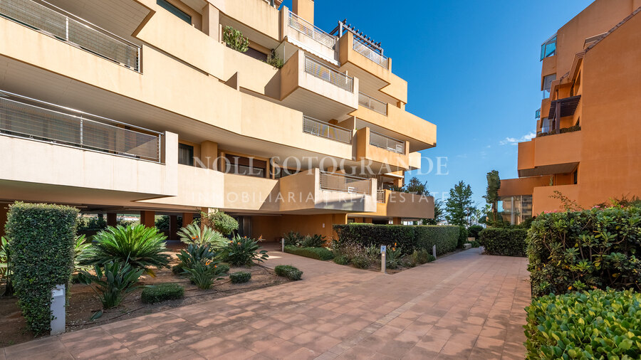 Luxury apartment in Ribera del Marlin, Sotogrande Marina