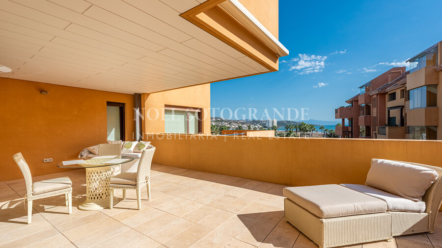 Luxury apartment in Ribera del Marlin, Sotogrande Marina