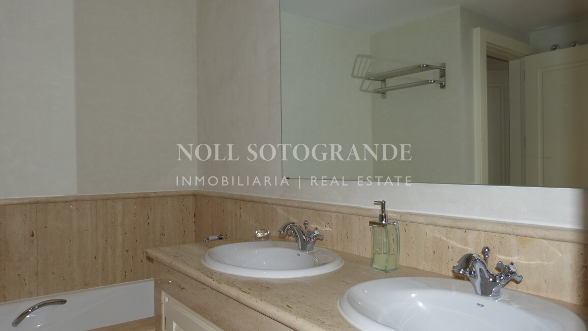 Ribera del Obispo Apartment for Sale, Private Garden & Marina Views