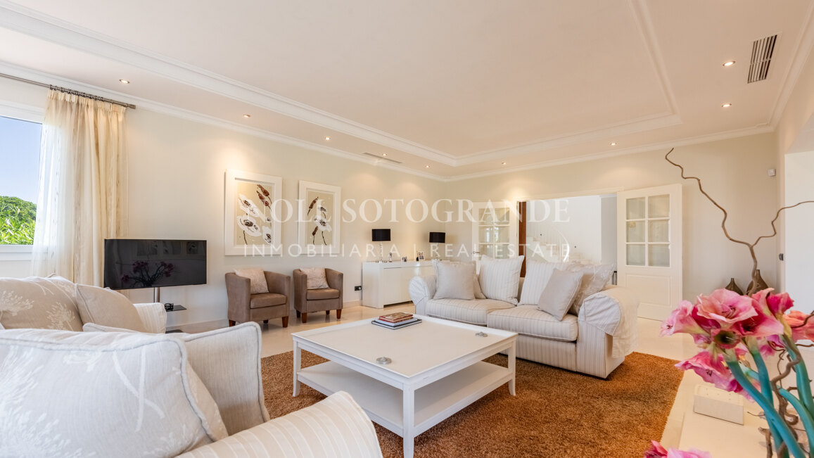 Very private family home for sale in Sotogrande Alto