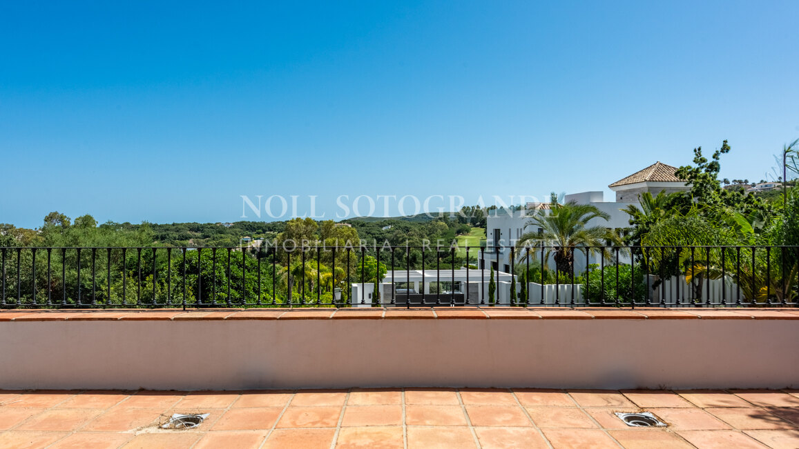 Very private family home for sale in Sotogrande Alto