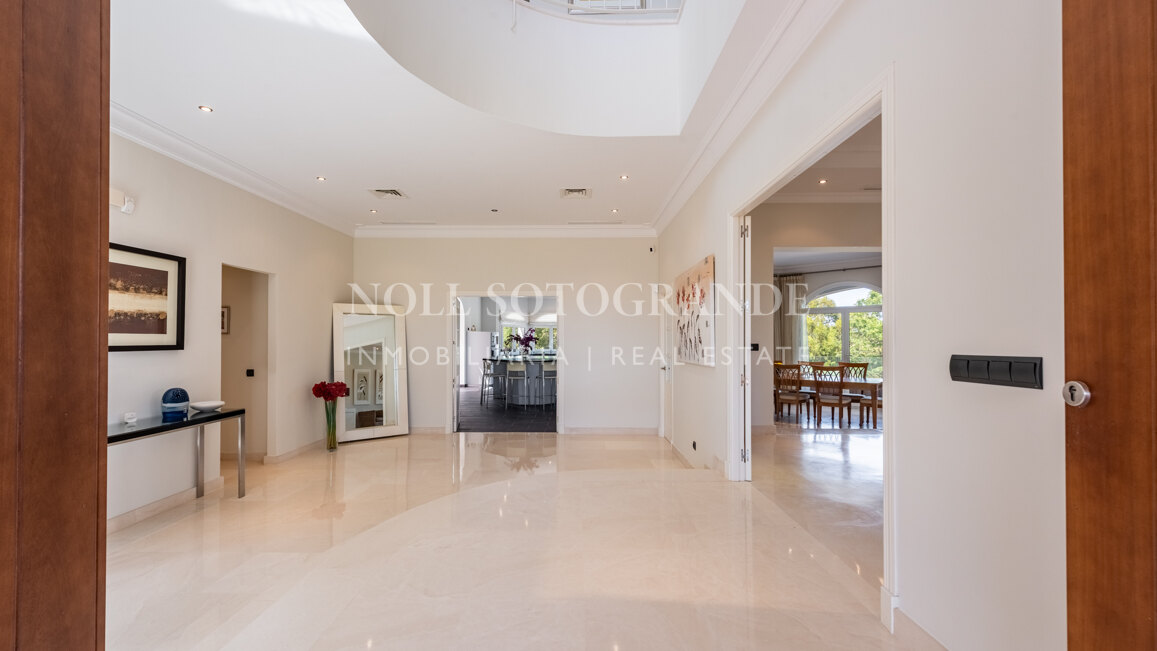 Very private family home for sale in Sotogrande Alto