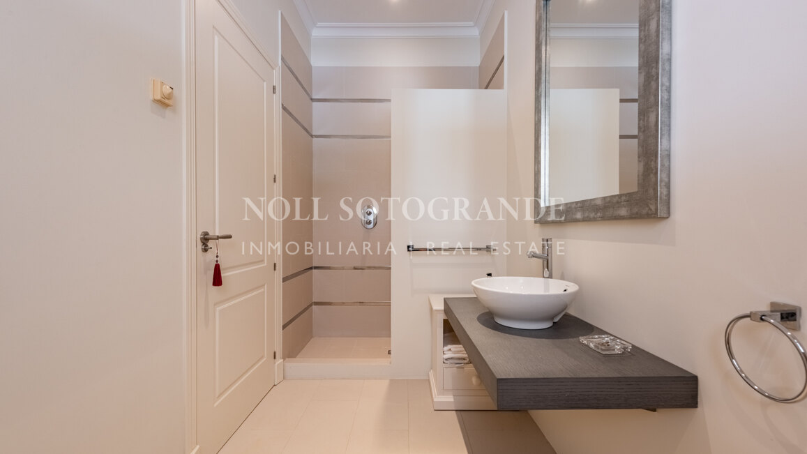 Very private family home for sale in Sotogrande Alto