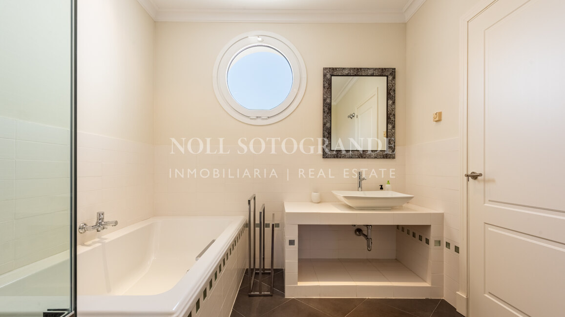 Very private family home for sale in Sotogrande Alto