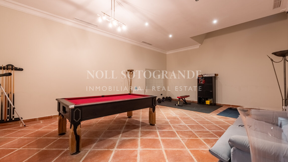 Very private family home for sale in Sotogrande Alto