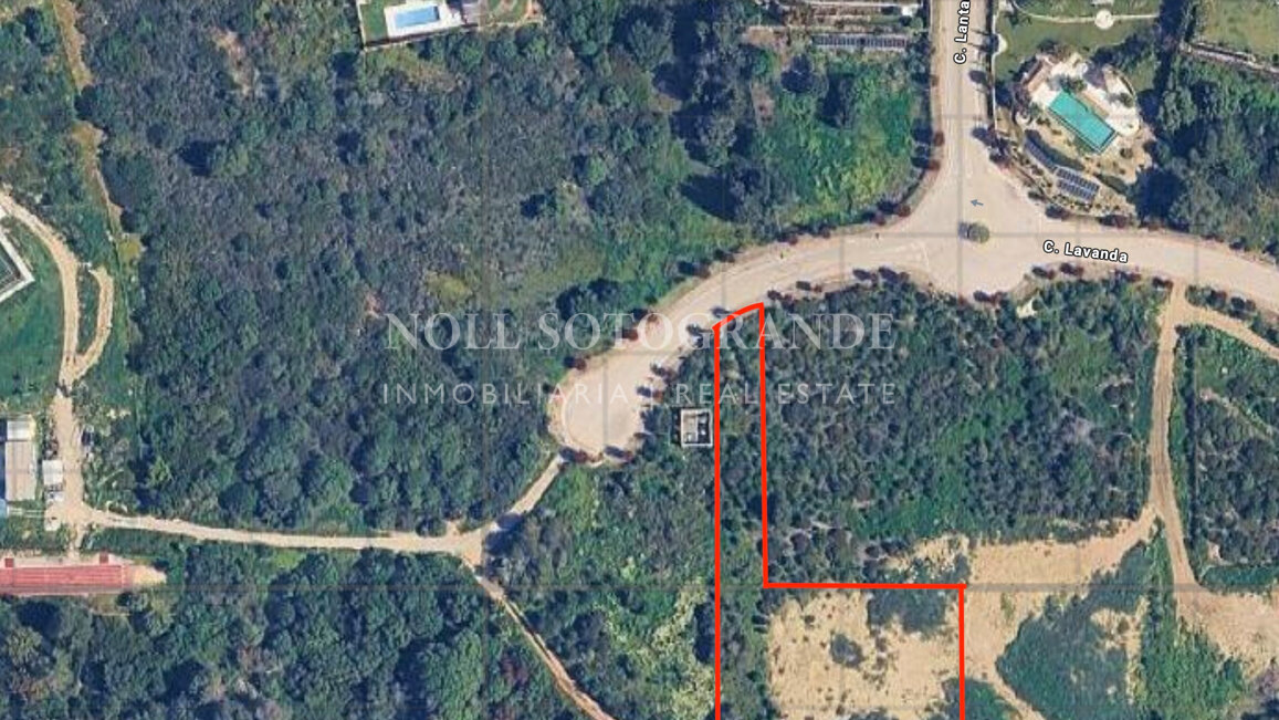 Large buidling plot for sale in La Reserva de Sotogrande