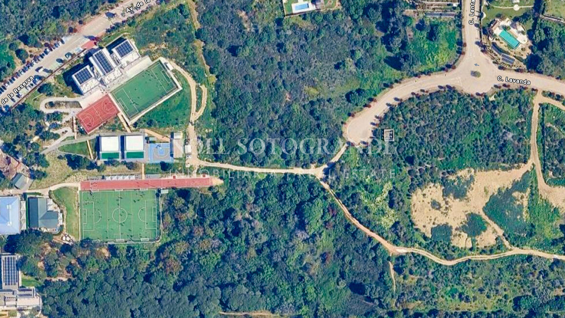 Large building plot for sale in La Reserva de Sotogrande