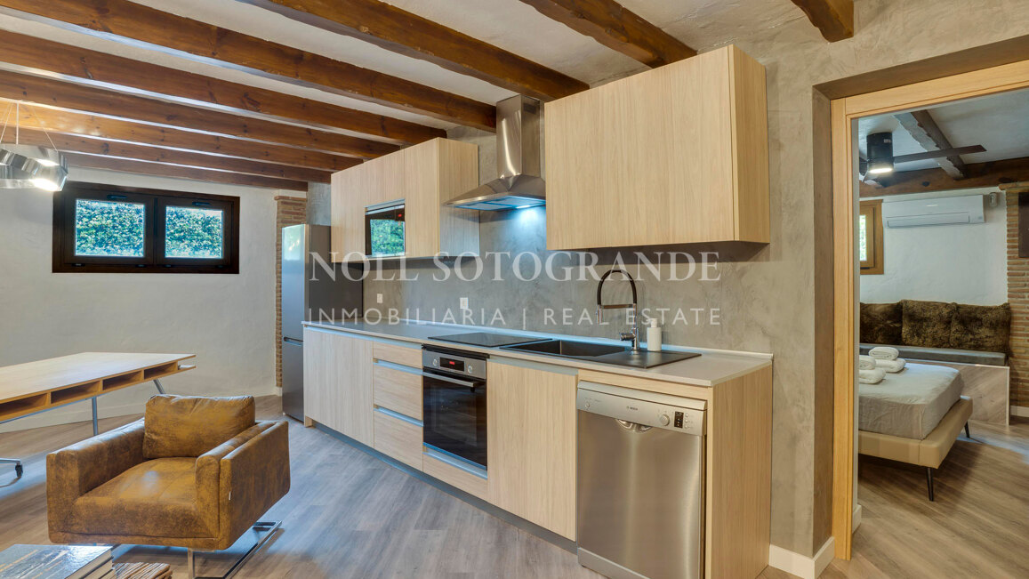 Luxusvilla in Alcaidesa mit Pool und Meerblick