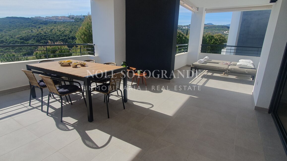 Apartamento en Casares Costa Golf junto a Finca Cortesín