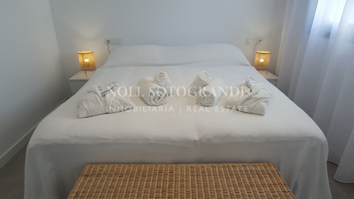 Apartamento en Casares Costa Golf junto a Finca Cortesín