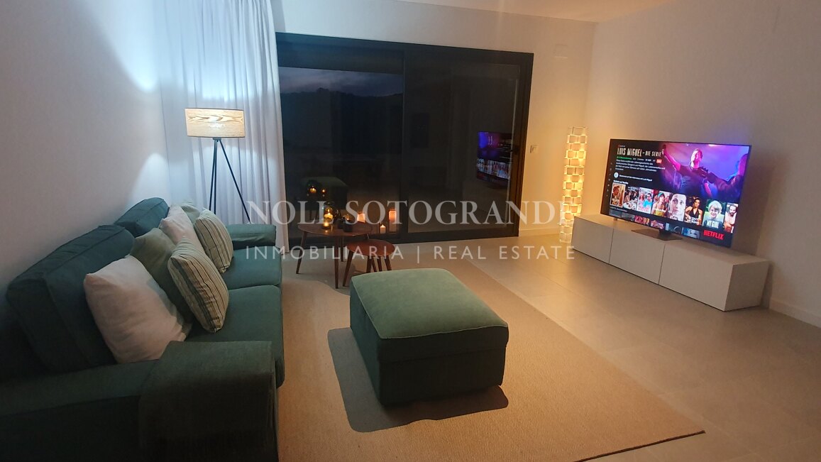 Apartamento en Casares Costa Golf junto a Finca Cortesín