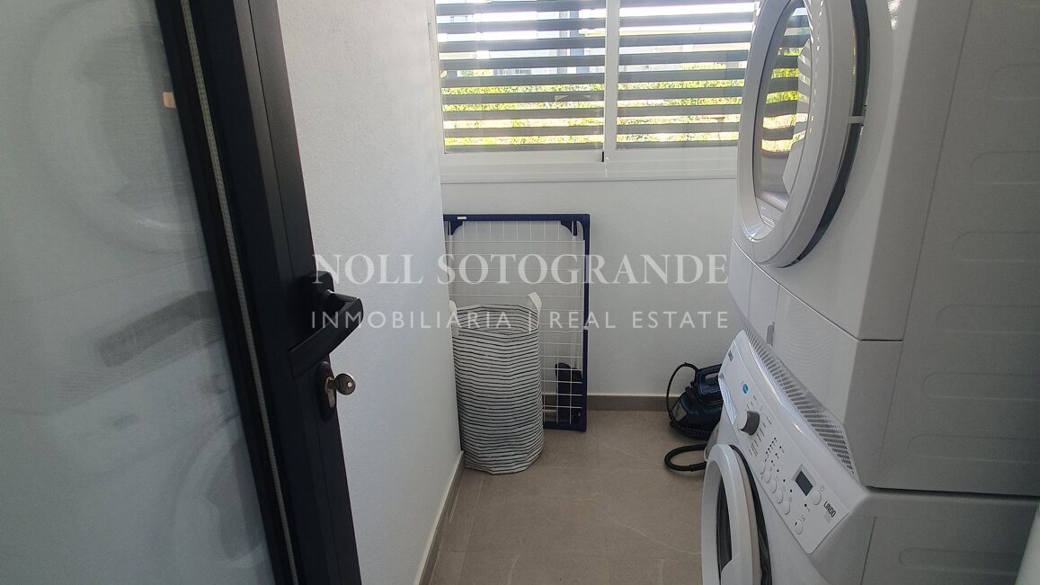 Apartamento en Casares Costa Golf junto a Finca Cortesín