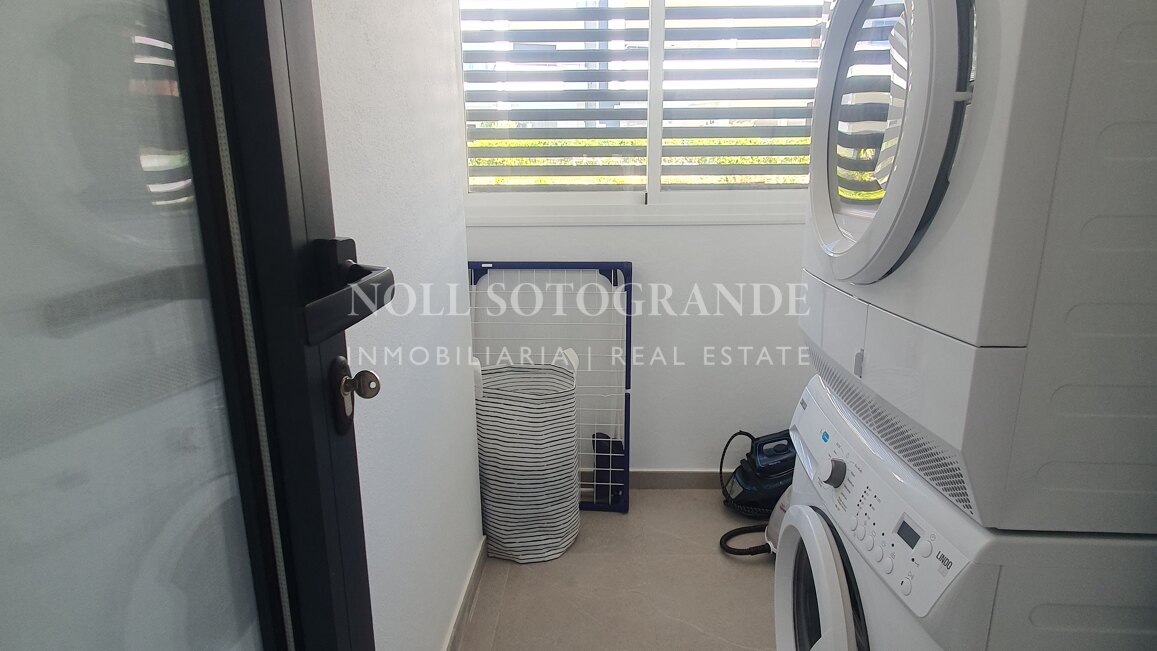 Apartamento en Casares Costa Golf junto a Finca Cortesín