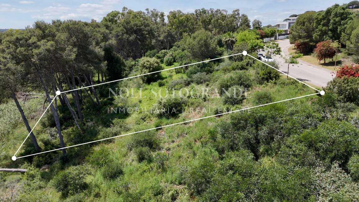 Building plot with available project and license