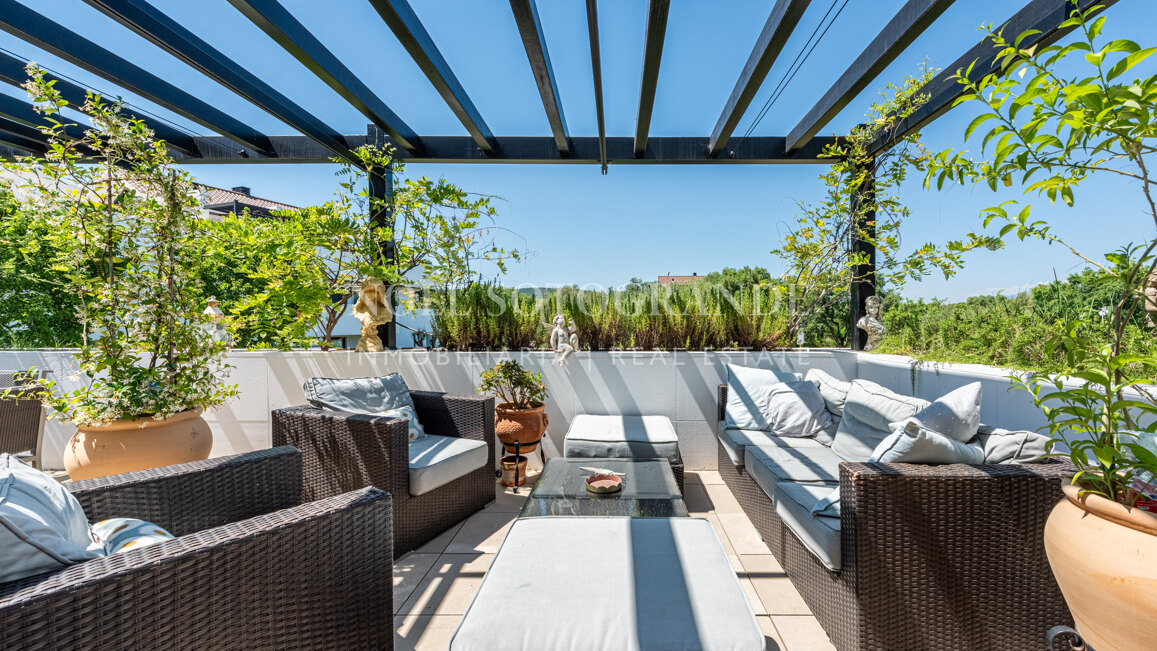 Penthouse for sale in Hacienda Valderrama, Sotogrande Alto