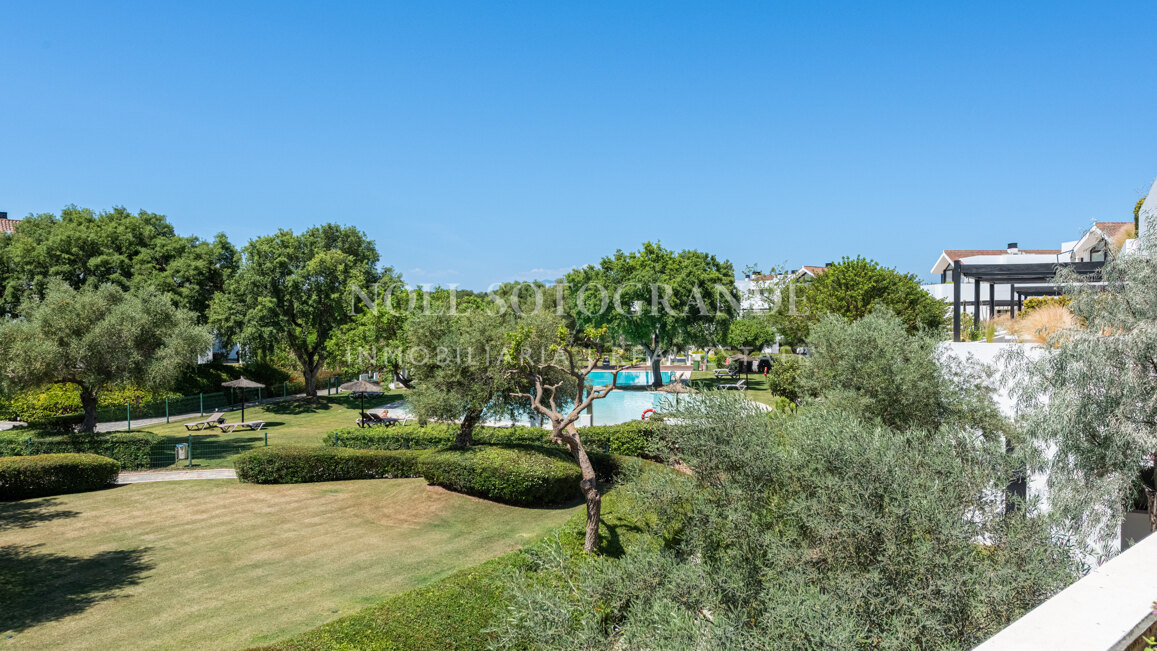 Penthouse for sale in Hacienda Valderrama, Sotogrande Alto