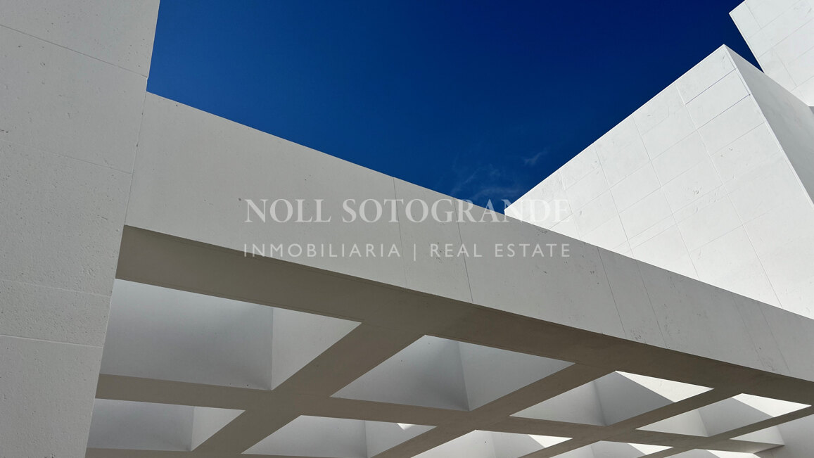 Penthouse for sale in Hacienda Valderrama, Sotogrande Alto