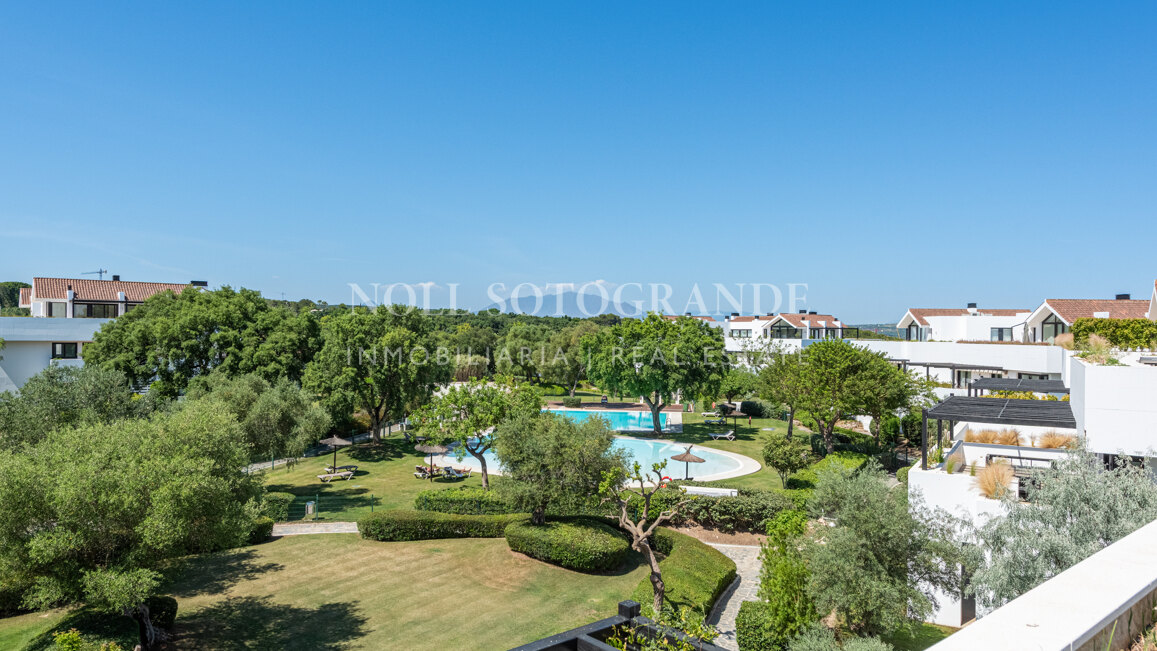 Penthouse for sale in Hacienda Valderrama, Sotogrande Alto