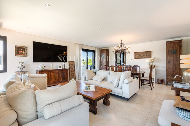Penthouse for sale in Hacienda Valderrama, Sotogrande Alto