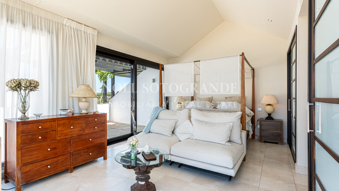 Penthouse for sale in Hacienda Valderrama, Sotogrande Alto