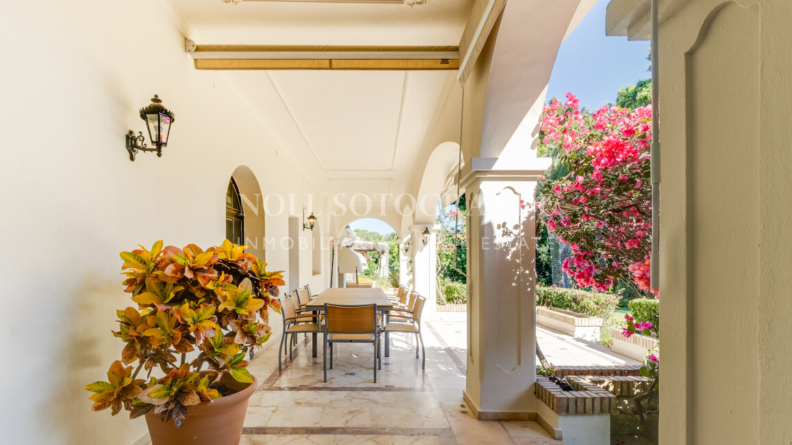 Substantial One-Level Villa for Sale in Sotogrande D Zone