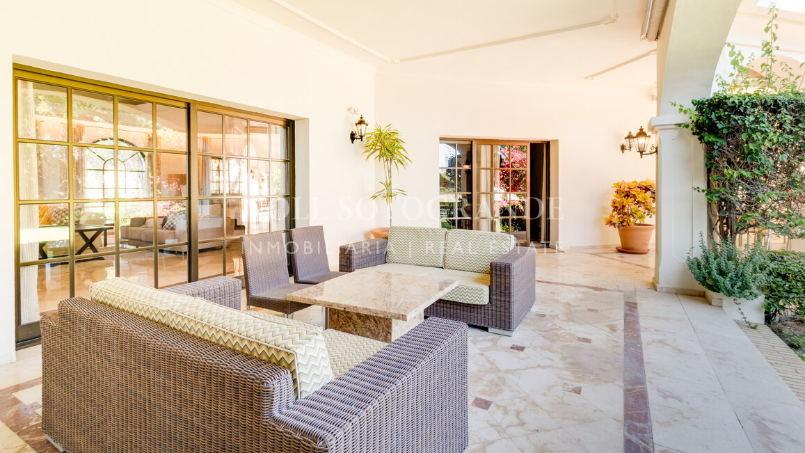 Substantial One-Level Villa for Sale in Sotogrande D Zone