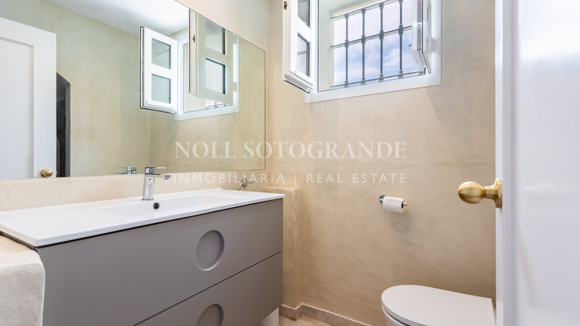 Golf-front villa for sale in Sotogrande Alto