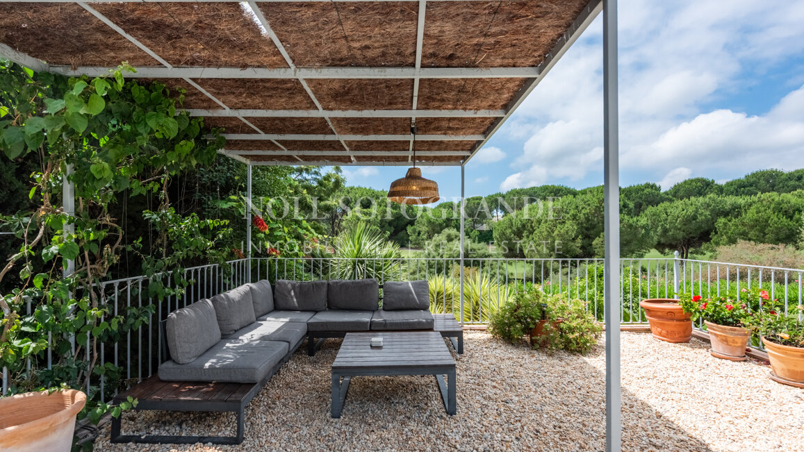 Golf-front villa for sale in Sotogrande Alto