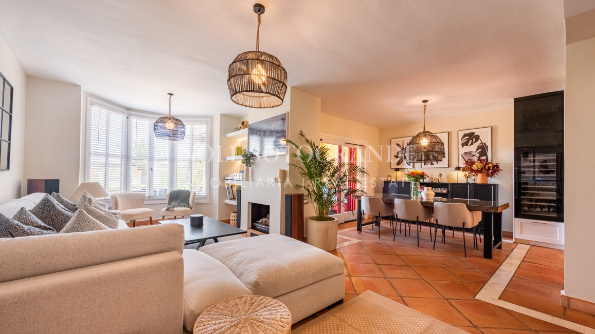 Renovated townhouse on the frontline of golf in Sotogrande Alto