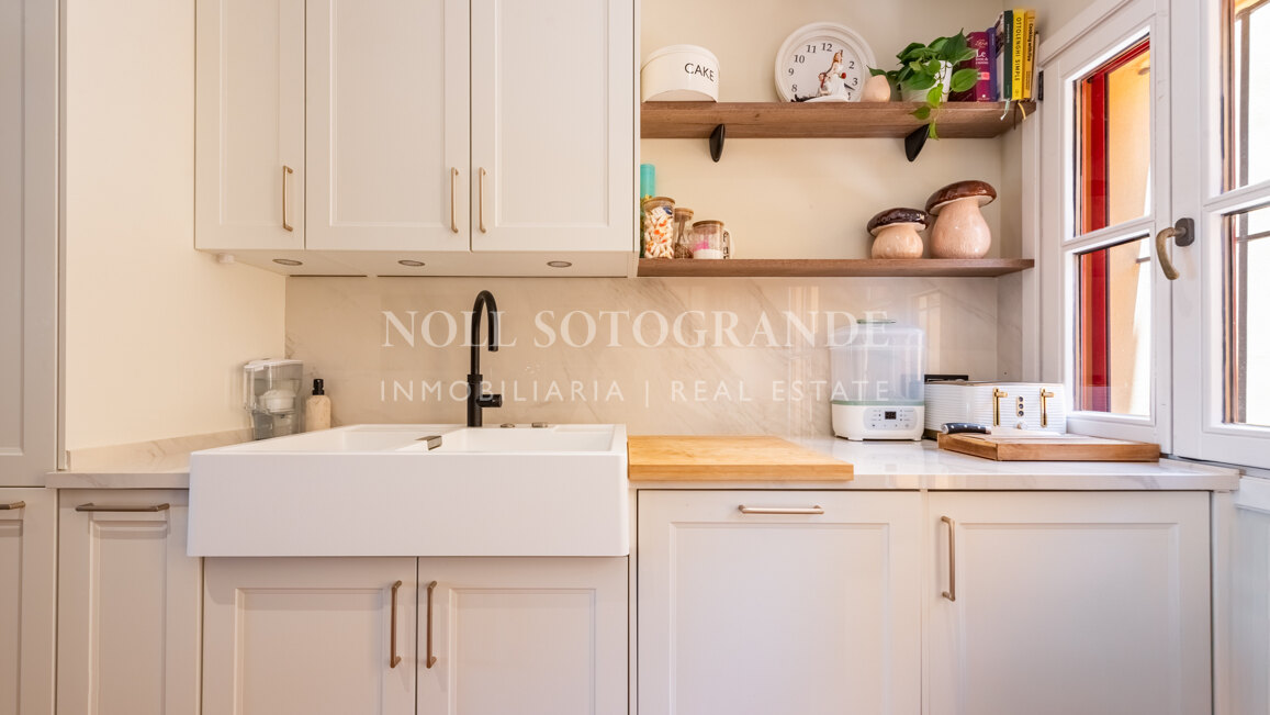 Renovated townhouse on the frontline of golf in Sotogrande Alto
