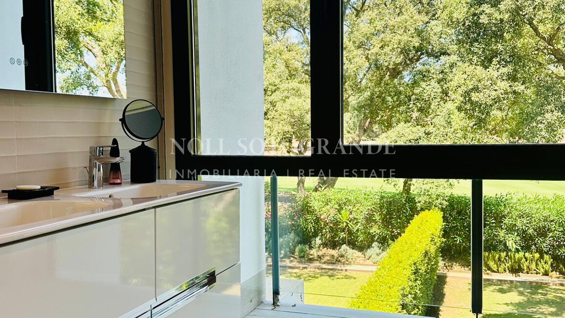 Erstklassiges Golf-Stadthaus mit vier Schlafzimmern, San Roque Golf Club