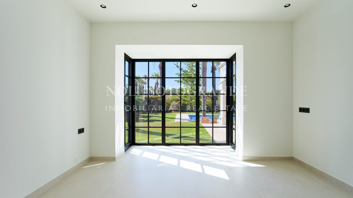 Moderne andalusische Villa zum Verkauf in Sotogrande