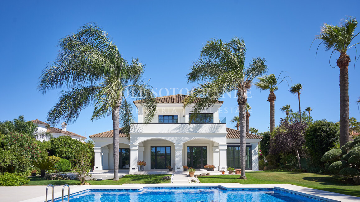 Moderne andalusische Villa zum Verkauf in Sotogrande